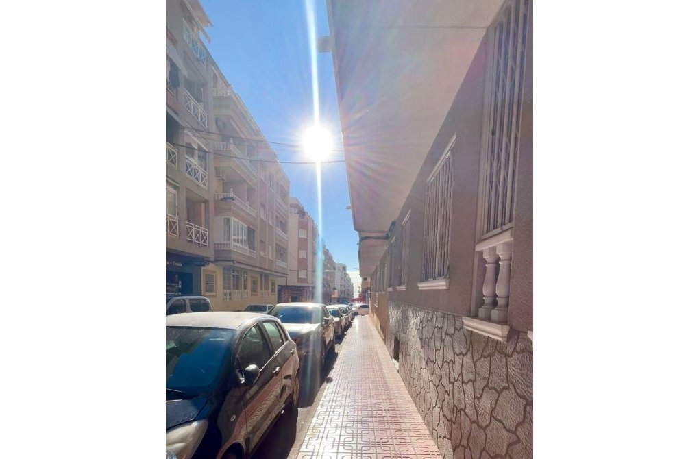 Reventa - Apartamento - Torrevieja - Estacion de autobuses