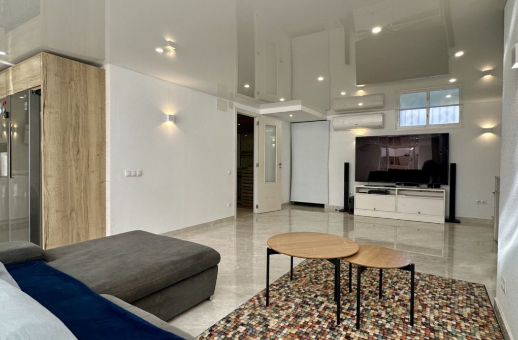 Reventa - Villa independiente - Orihuela Costa - Los Altos