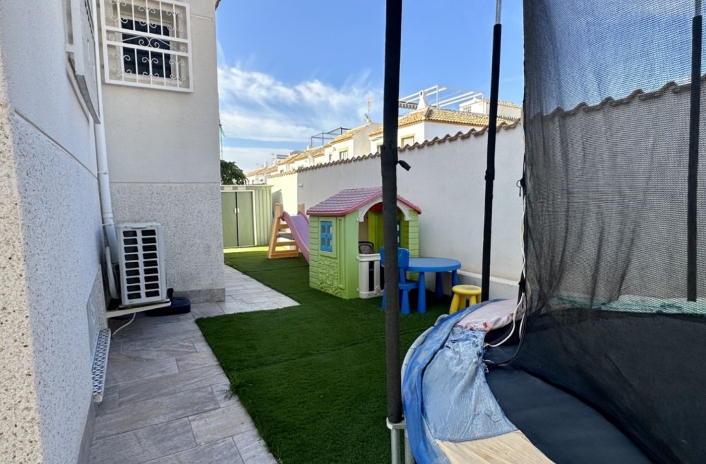 Reventa - Villa independiente - Orihuela Costa - Los Altos