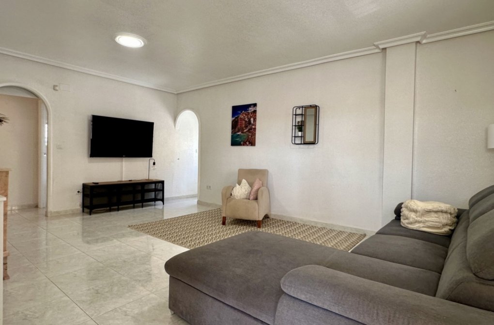 Reventa - Villa independiente - Orihuela Costa - Los Altos