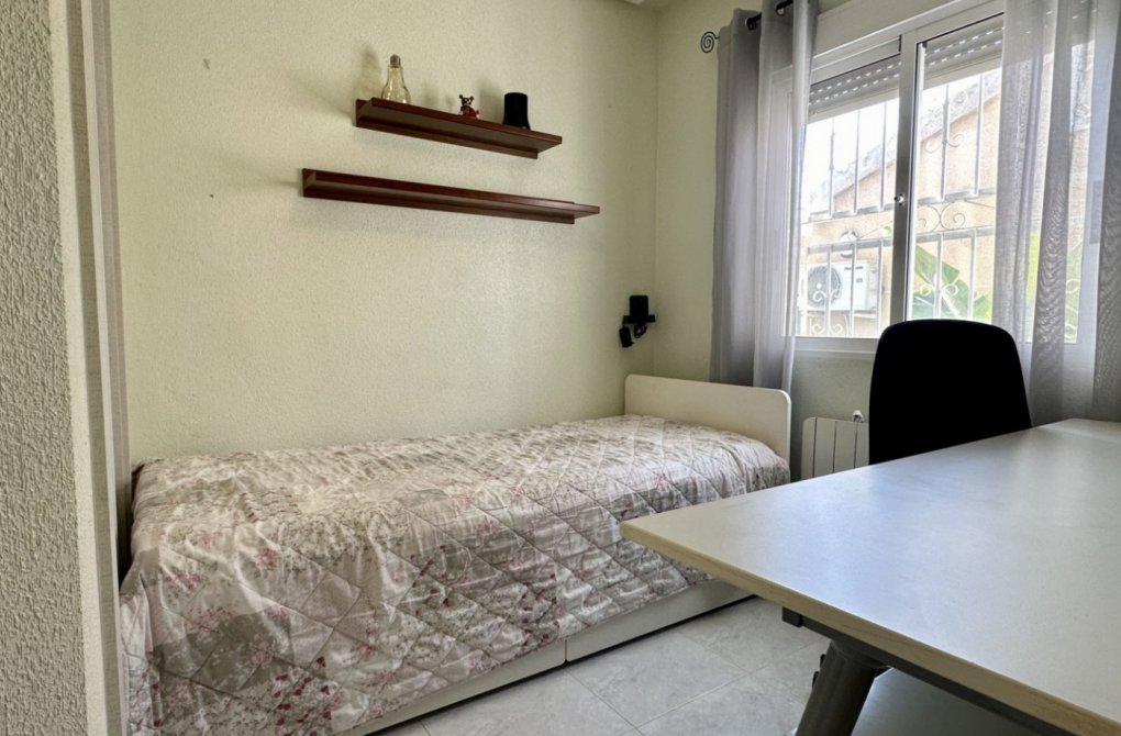 Reventa - Villa independiente - Orihuela Costa - Los Altos