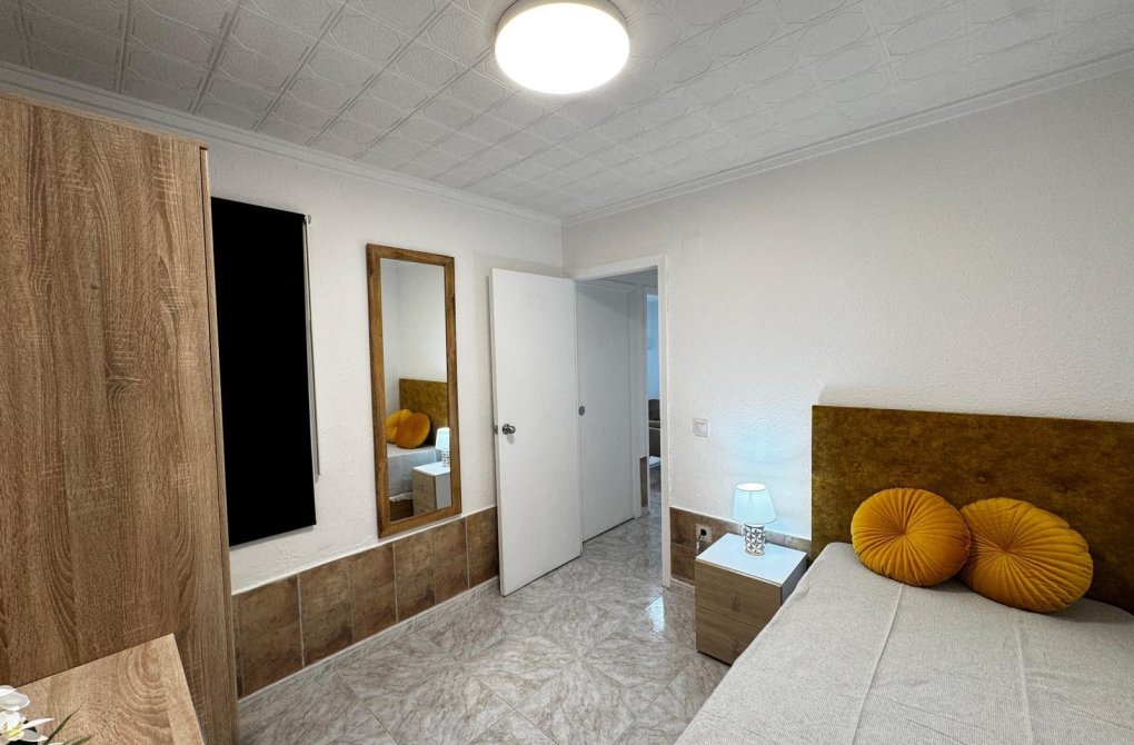 Resale - Bungalow - Torrevieja - El limonar