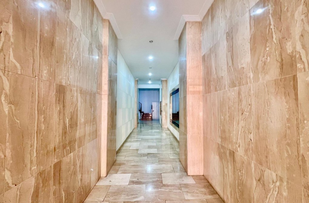 Вторичное жилье - Квартира - Torrevieja - Playa del cura