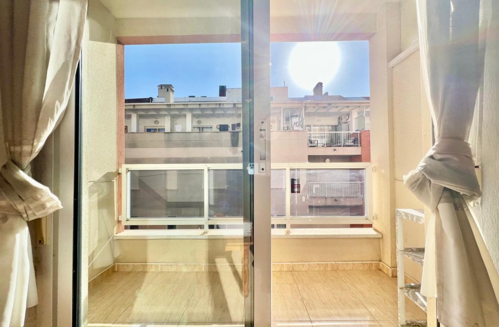 Вторичное жилье - Квартира - Torrevieja - Playa del cura