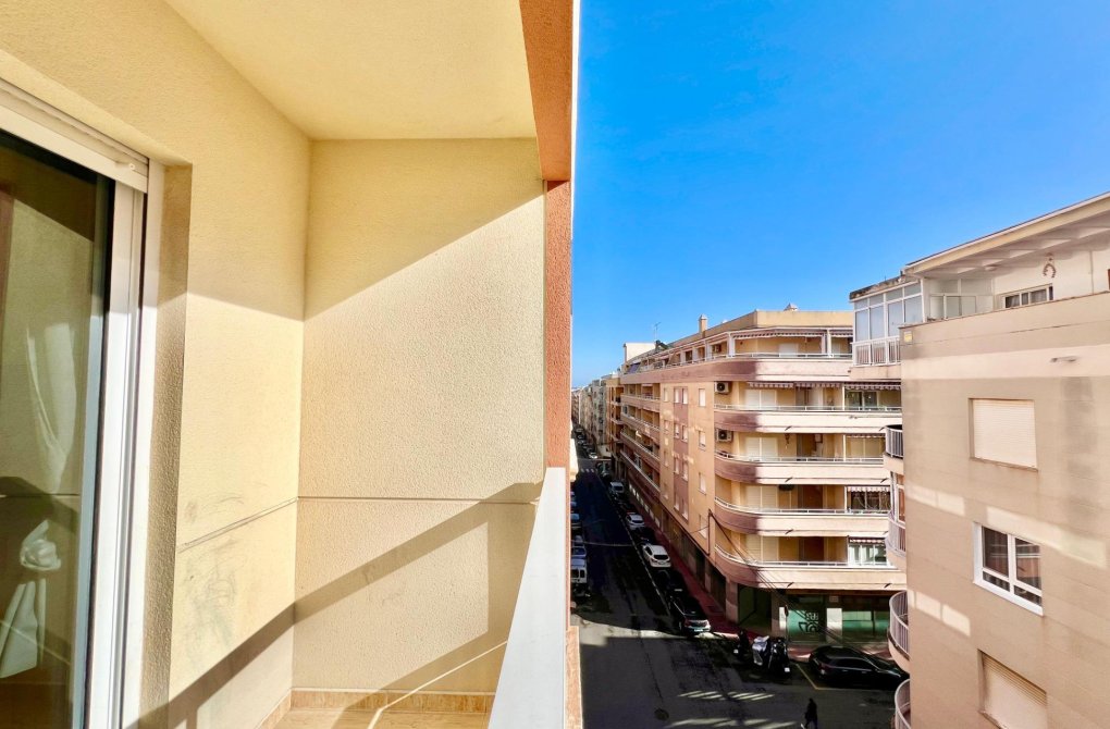 Вторичное жилье - Квартира - Torrevieja - Playa del cura