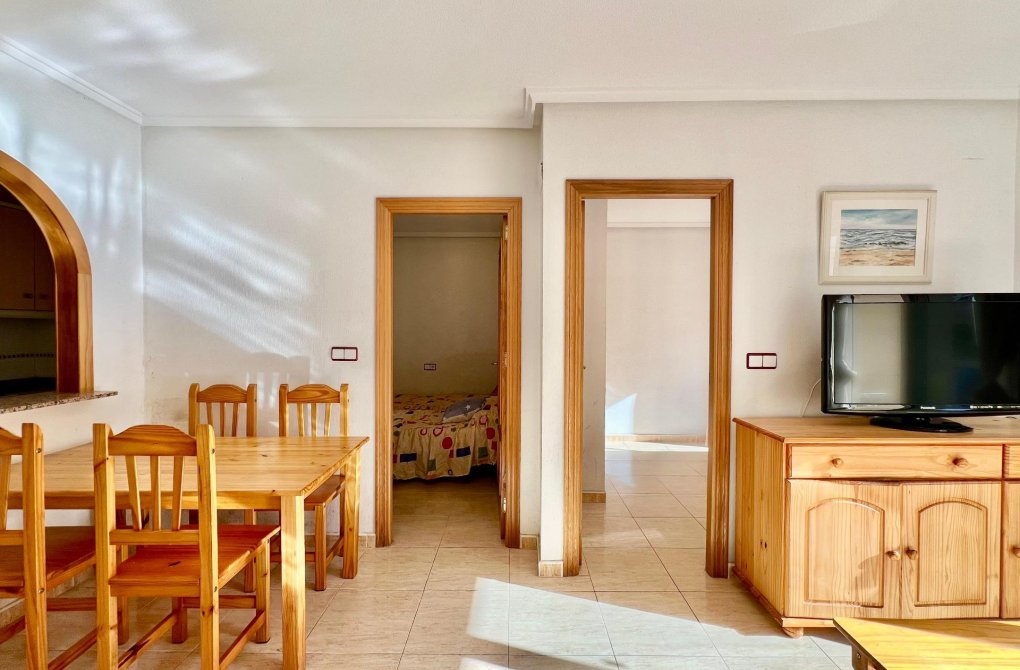 Вторичное жилье - Квартира - Torrevieja - Playa del cura