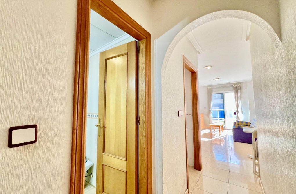 Вторичное жилье - Квартира - Torrevieja - Playa del cura