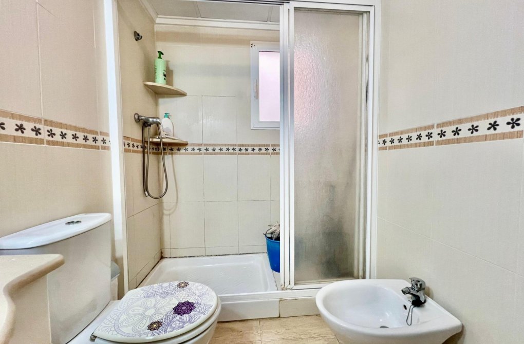 Вторичное жилье - Квартира - Torrevieja - Playa del cura