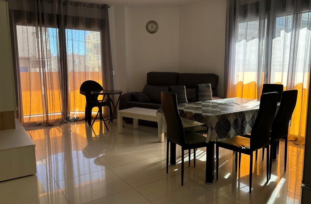 Вторичное жилье - Квартира - Torrevieja - Habaneras