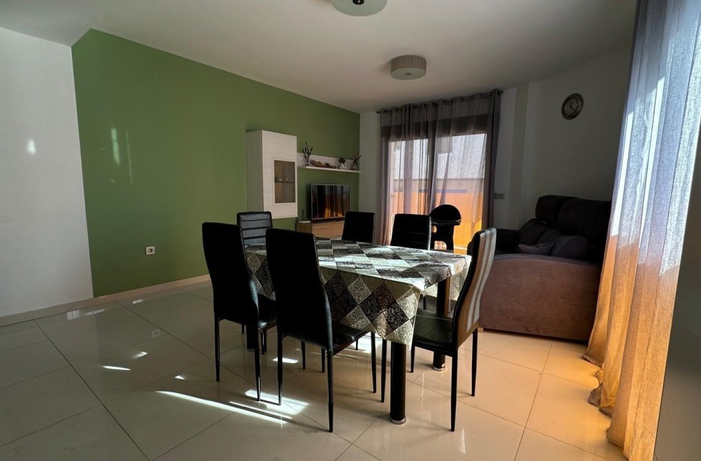 Вторичное жилье - Квартира - Torrevieja - Habaneras