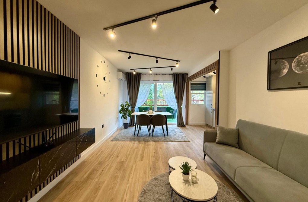 Rynek wtórny - Apartament - Torrevieja - Playa del cura