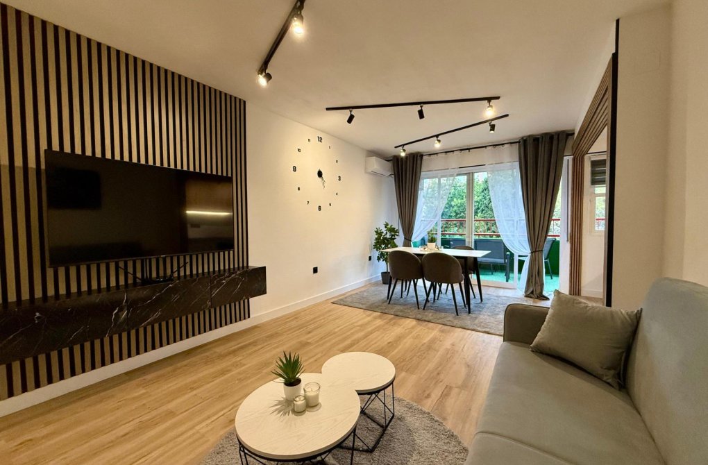 Rynek wtórny - Apartament - Torrevieja - Playa del cura