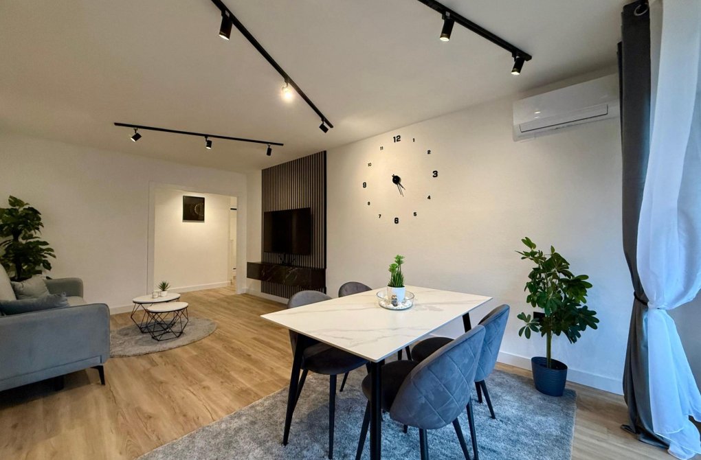 Rynek wtórny - Apartament - Torrevieja - Playa del cura