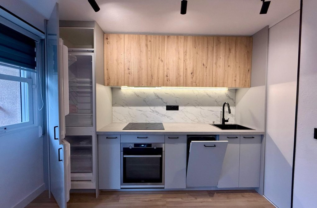 Rynek wtórny - Apartament - Torrevieja - Playa del cura