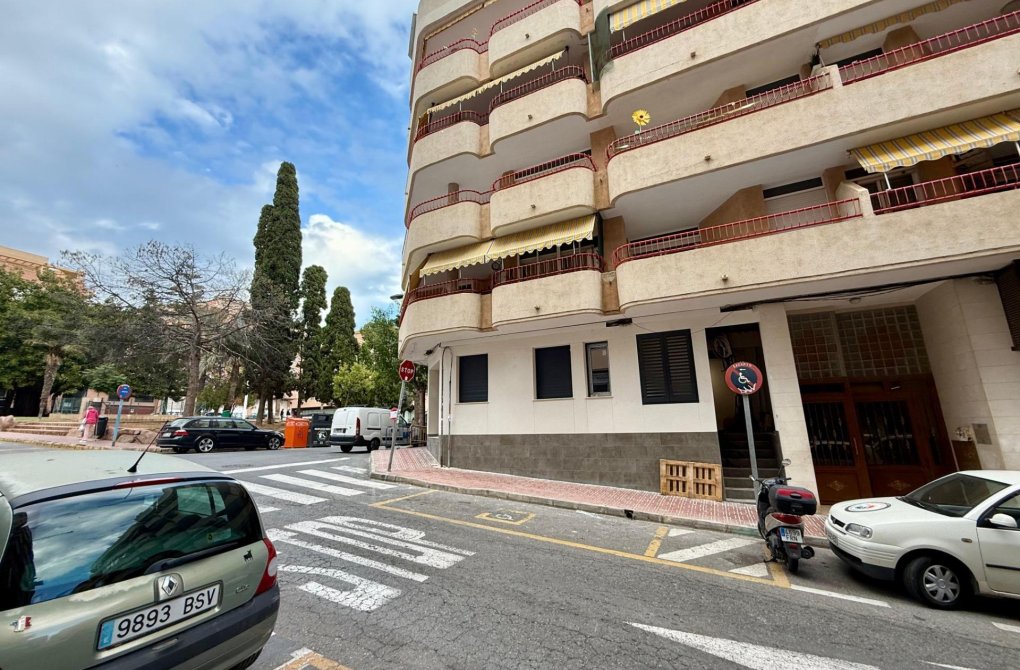 Rynek wtórny - Apartament - Torrevieja - Playa del cura