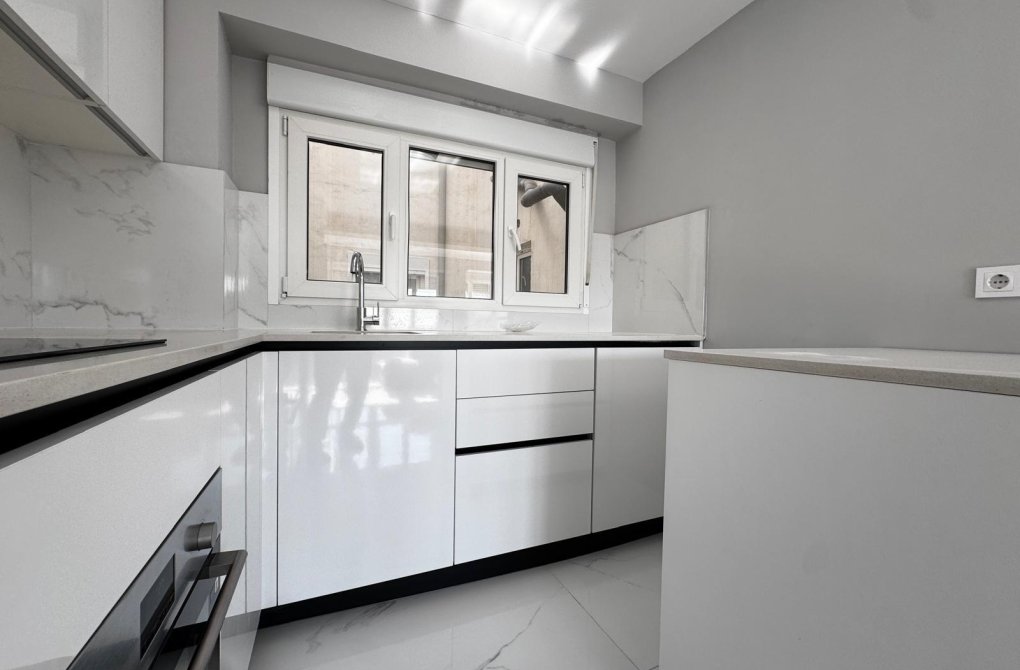 Reventa - Apartamento - Torrevieja - Centro