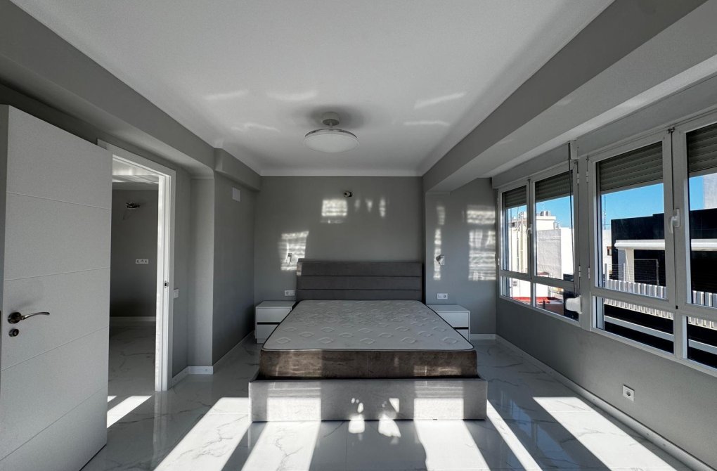 Reventa - Apartamento - Torrevieja - Centro