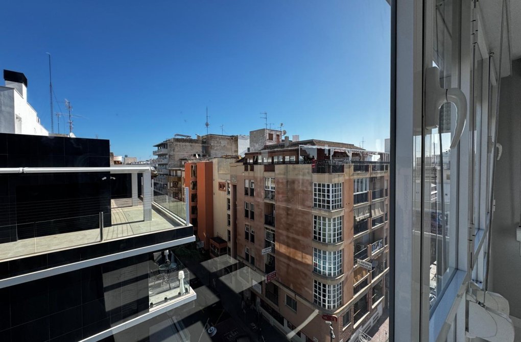 Reventa - Apartamento - Torrevieja - Centro