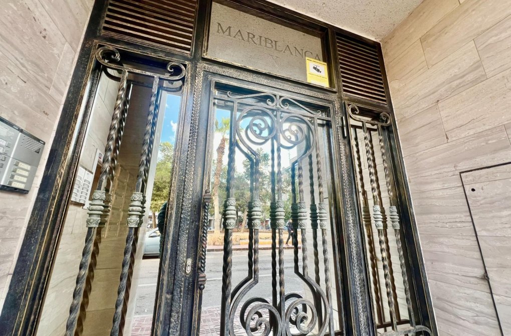 Rynek wtórny - Apartament - Torrevieja - Playa del cura