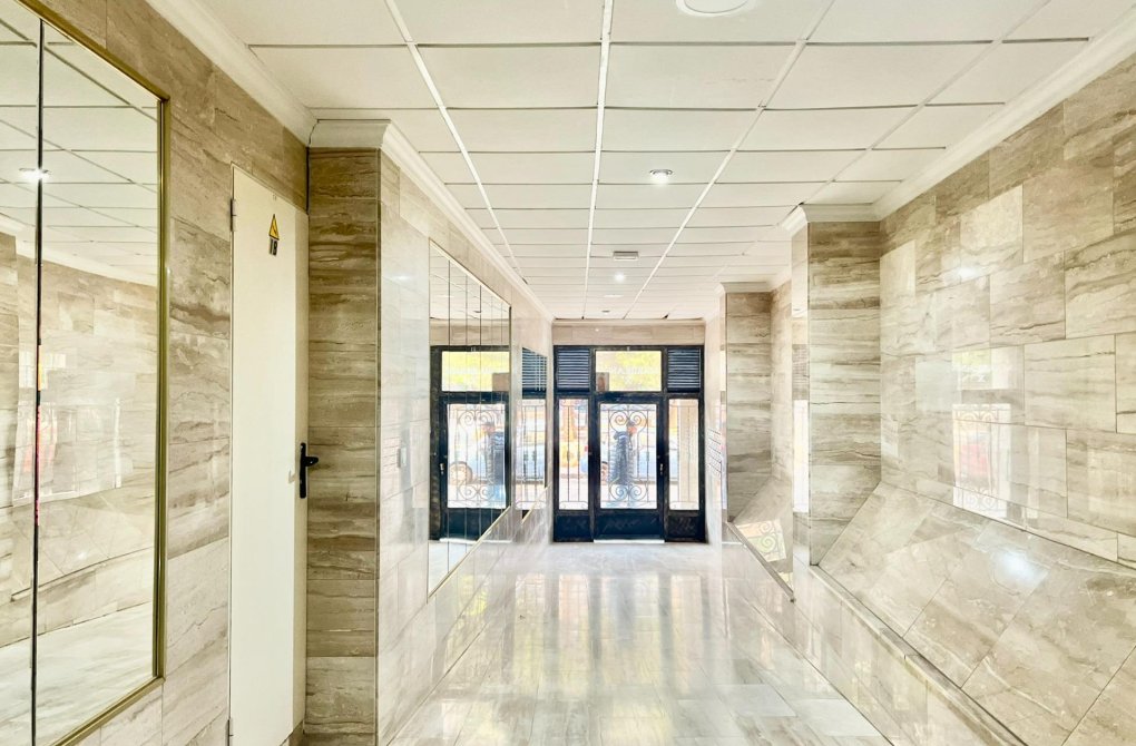 Rynek wtórny - Apartament - Torrevieja - Playa del cura