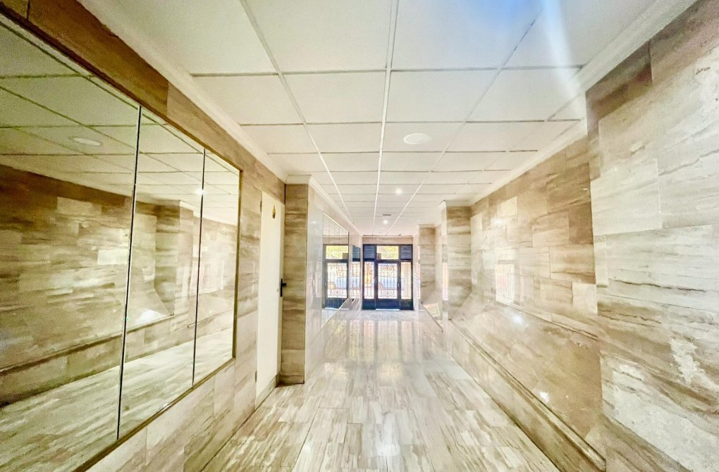 Rynek wtórny - Apartament - Torrevieja - Playa del cura