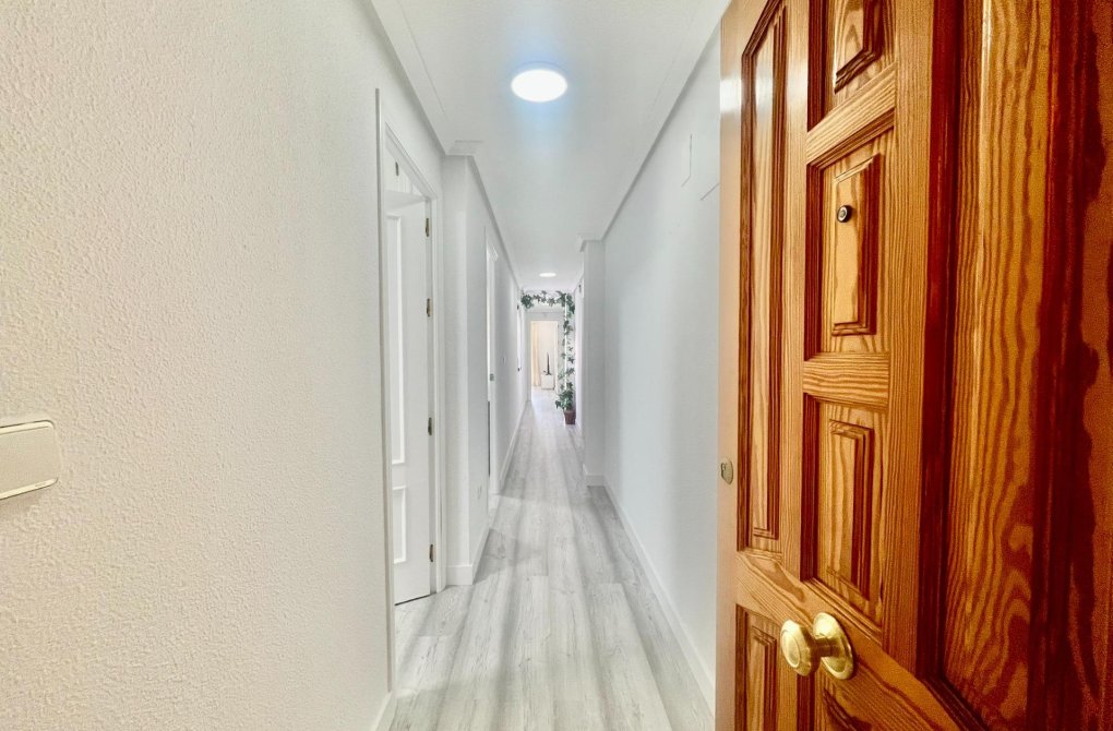 Rynek wtórny - Apartament - Torrevieja - Playa del cura