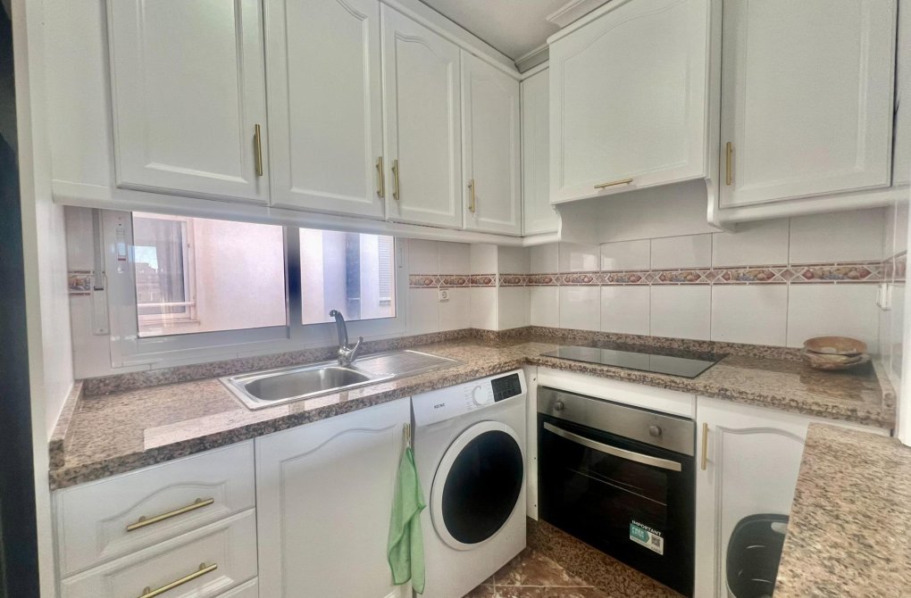 Rynek wtórny - Apartament - Torrevieja - Playa del cura