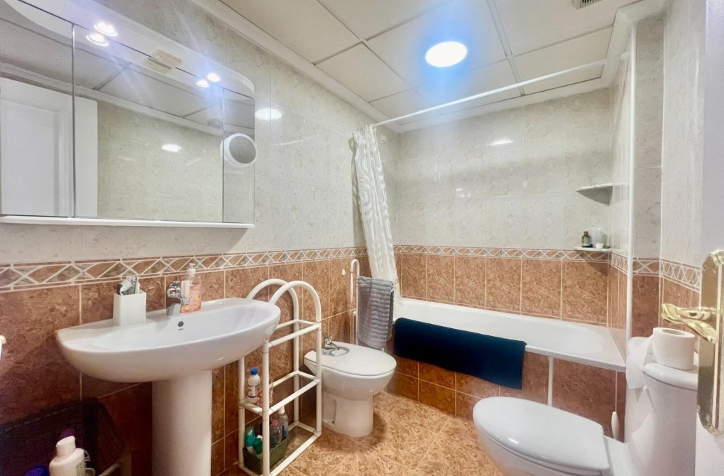 Rynek wtórny - Apartament - Torrevieja - Playa del cura