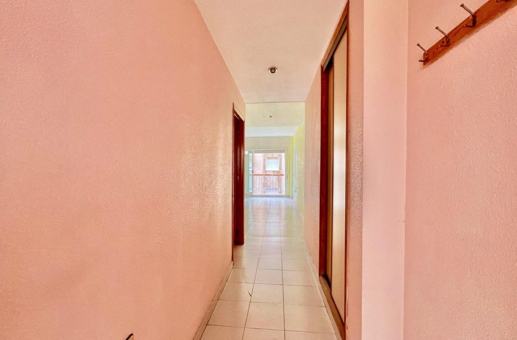 Reventa - Apartamento - Torrevieja - Playa del cura