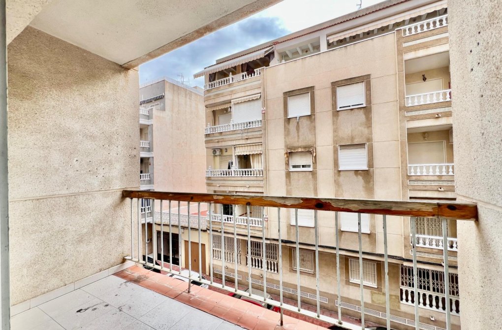 Reventa - Apartamento - Torrevieja - Playa del cura