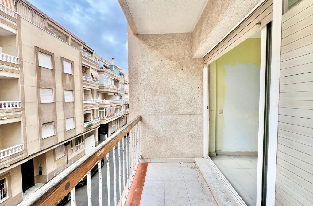 Reventa - Apartamento - Torrevieja - Playa del cura
