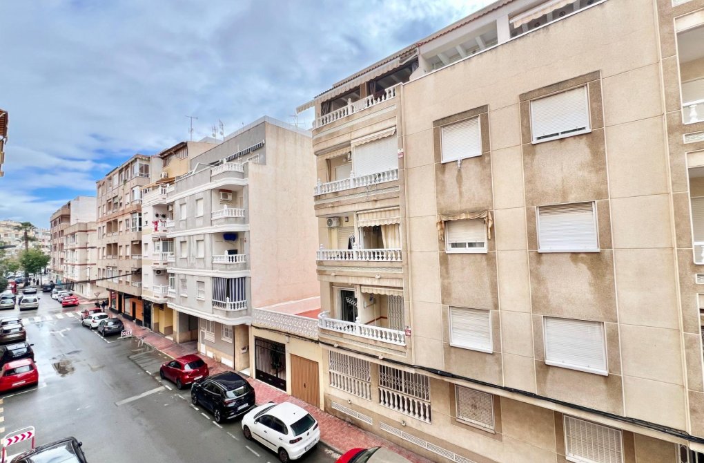 Reventa - Apartamento - Torrevieja - Playa del cura