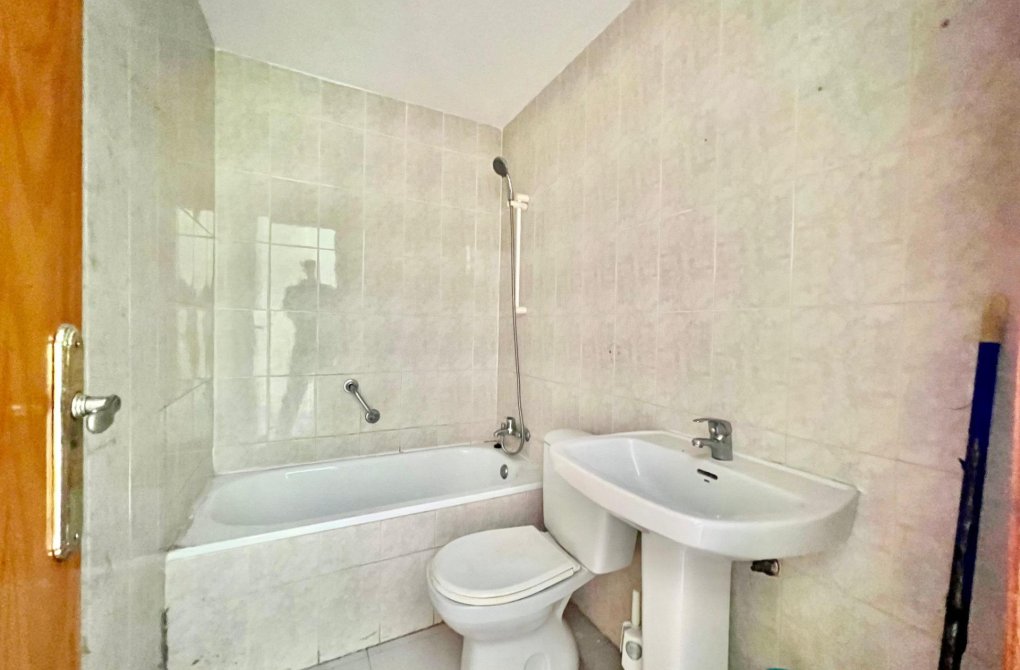 Reventa - Apartamento - Torrevieja - Playa del cura