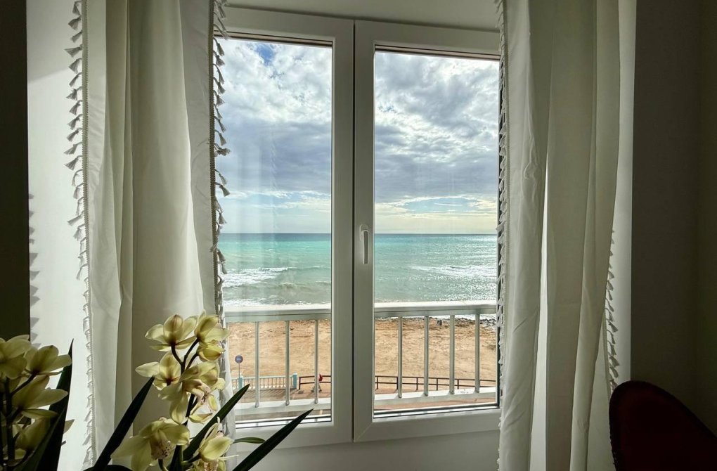 Reventa - Apartamento - Torrevieja - Playa de los locos