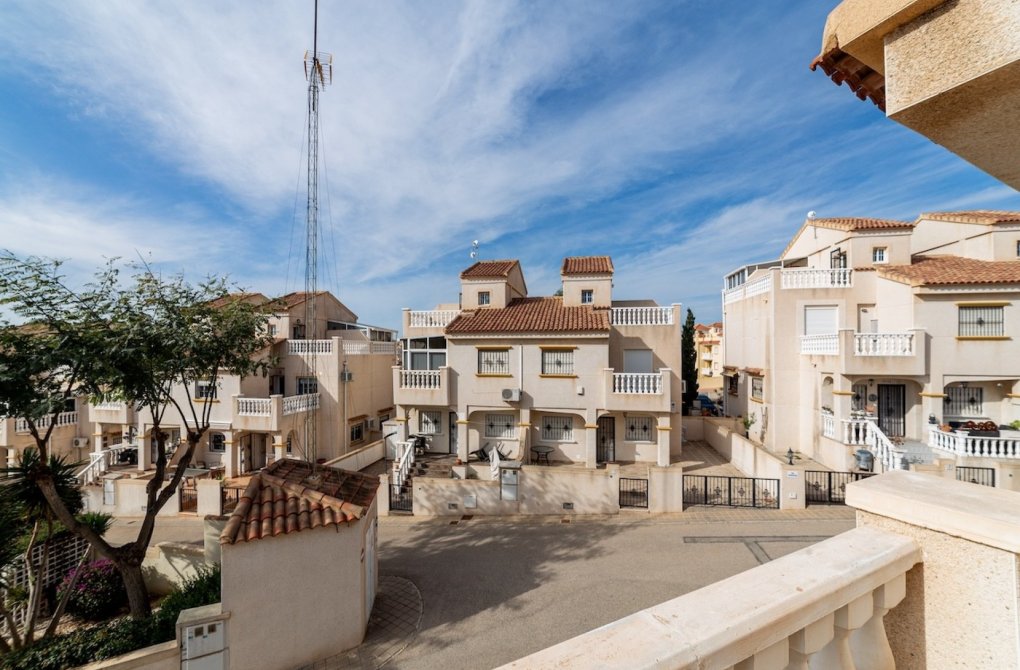 Reventa - Casa adosada - Orihuela Costa - Villamartin