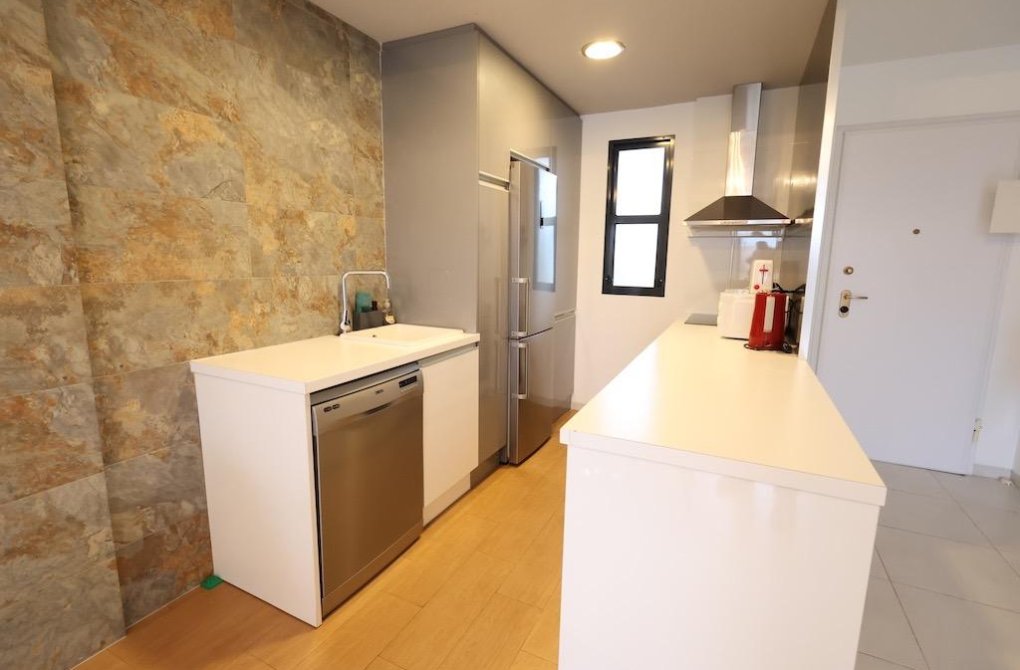 Resale - Apartment - Orihuela Costa - La Zenia