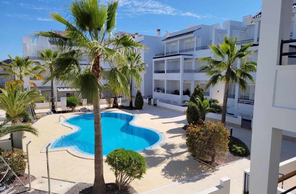 Resale - Apartment - Torrevieja - torrevieja