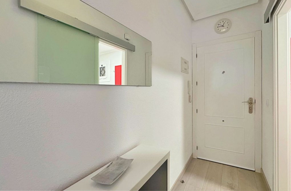 Rynek wtórny - Apartament - Torrevieja - La Mata