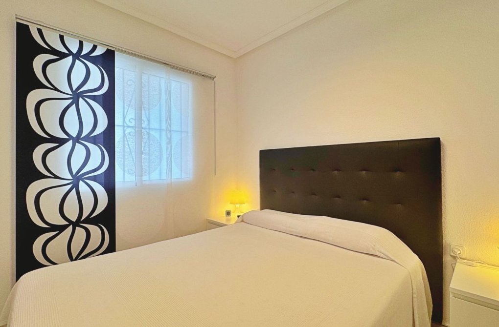 Rynek wtórny - Apartament - Torrevieja - La Mata