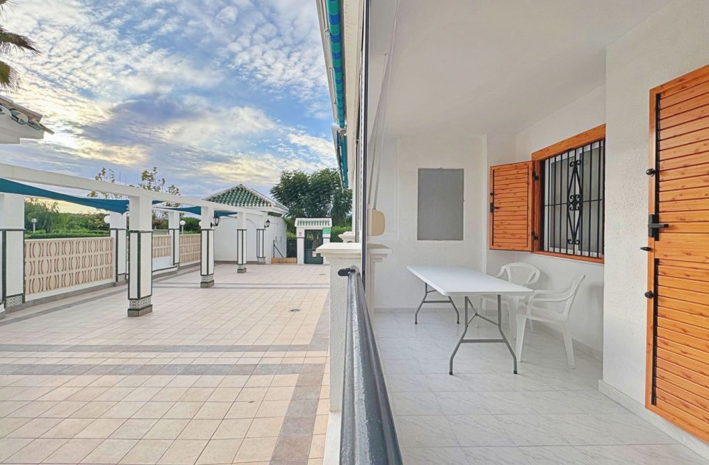 Rynek wtórny - Apartament - Torrevieja - La Mata