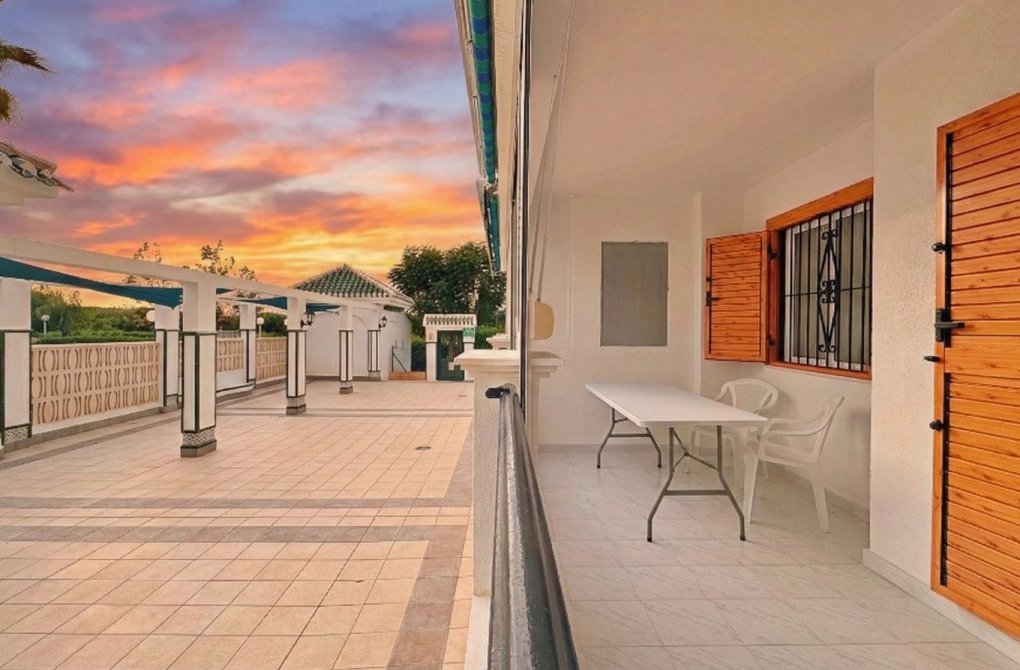 Rynek wtórny - Apartament - Torrevieja - La Mata