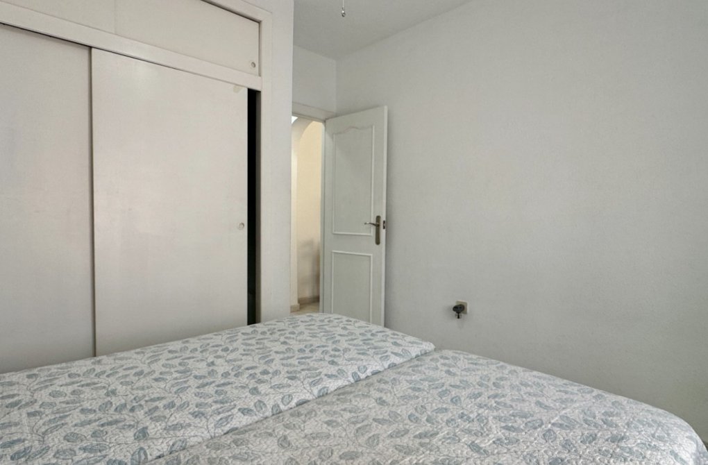 Resale - Apartment - Orihuela Costa - Playa Flamenca