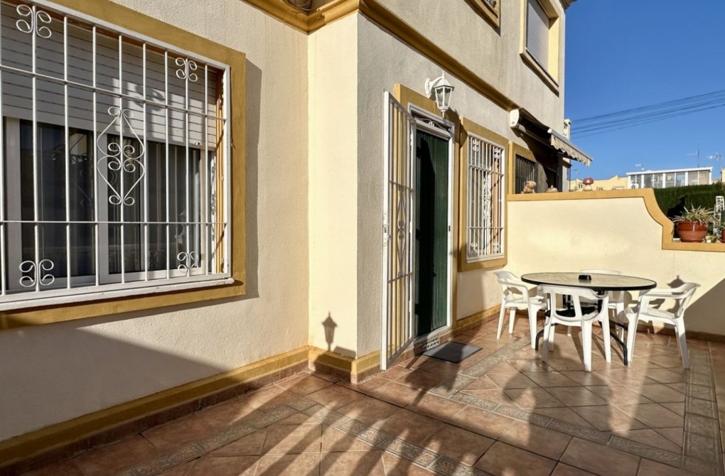 Resale - Apartment - Orihuela Costa - Playa Flamenca