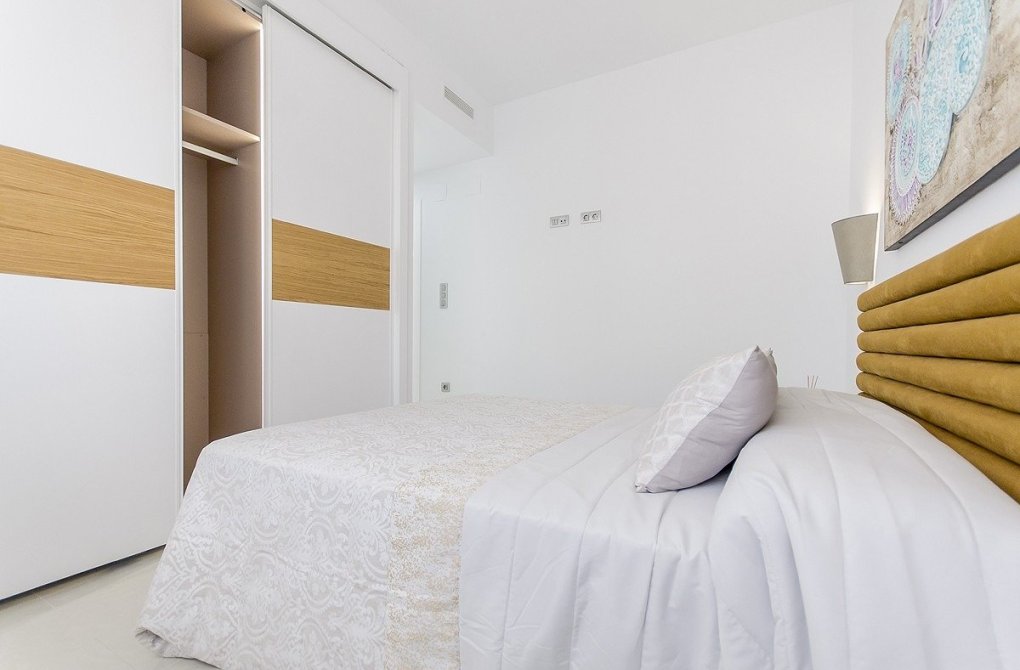 Rynek pierwotny - Willa - Los Montesinos - La Herrada