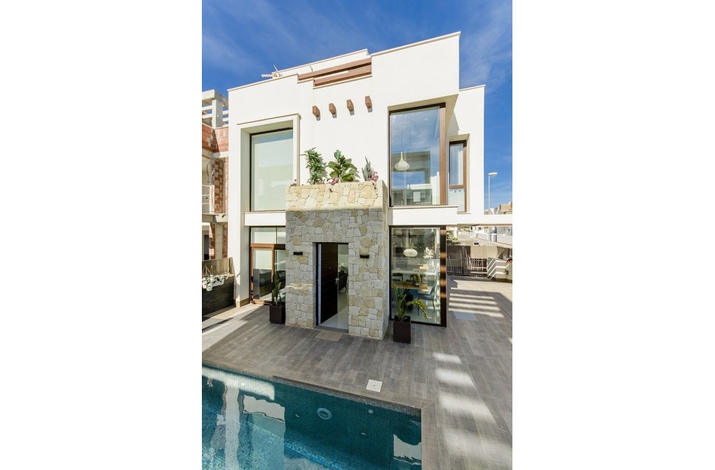 Rynek pierwotny - Willa - Los Montesinos - La Herrada