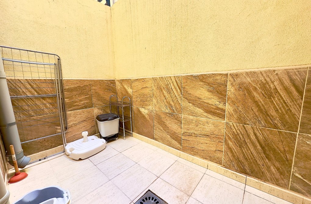 Resale - Bungalow - Orihuela Costa - La Florida