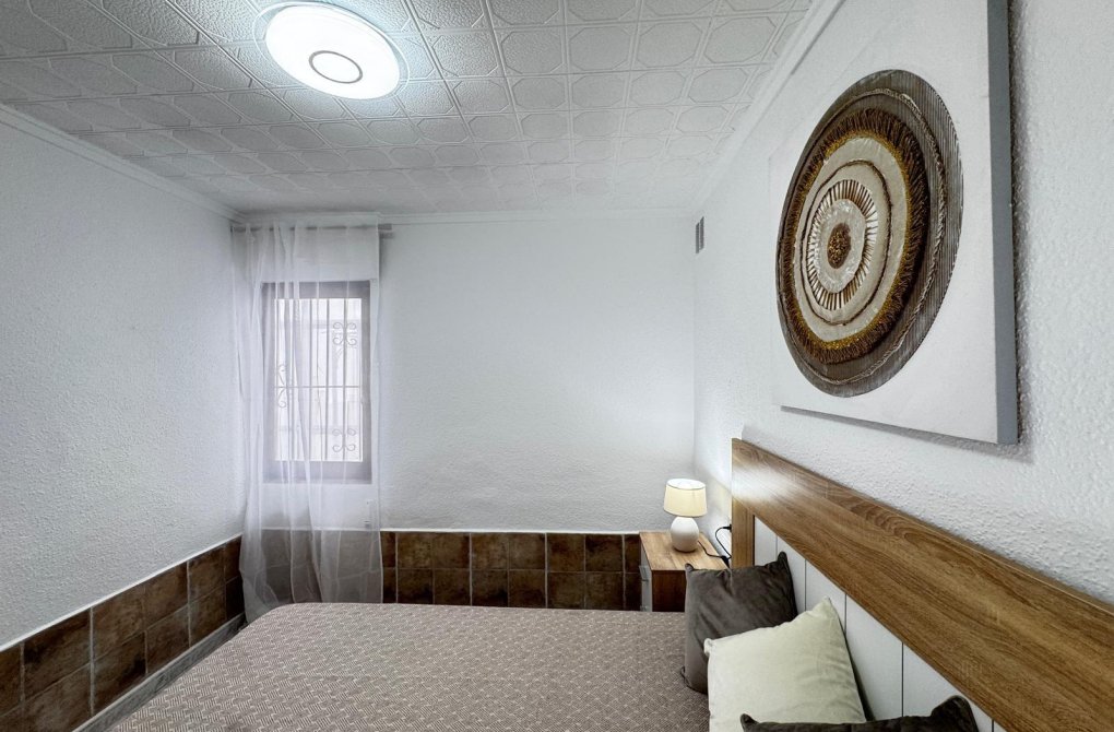 Resale - Bungalow - Torrevieja - El limonar