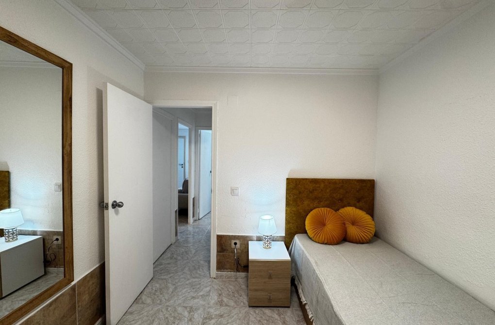 Resale - Bungalow - Torrevieja - El limonar