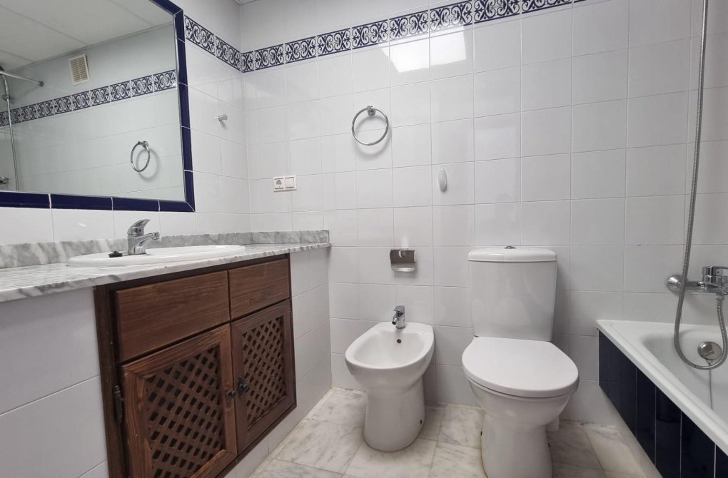 Resale - Apartment - Torrevieja - Los Frutales