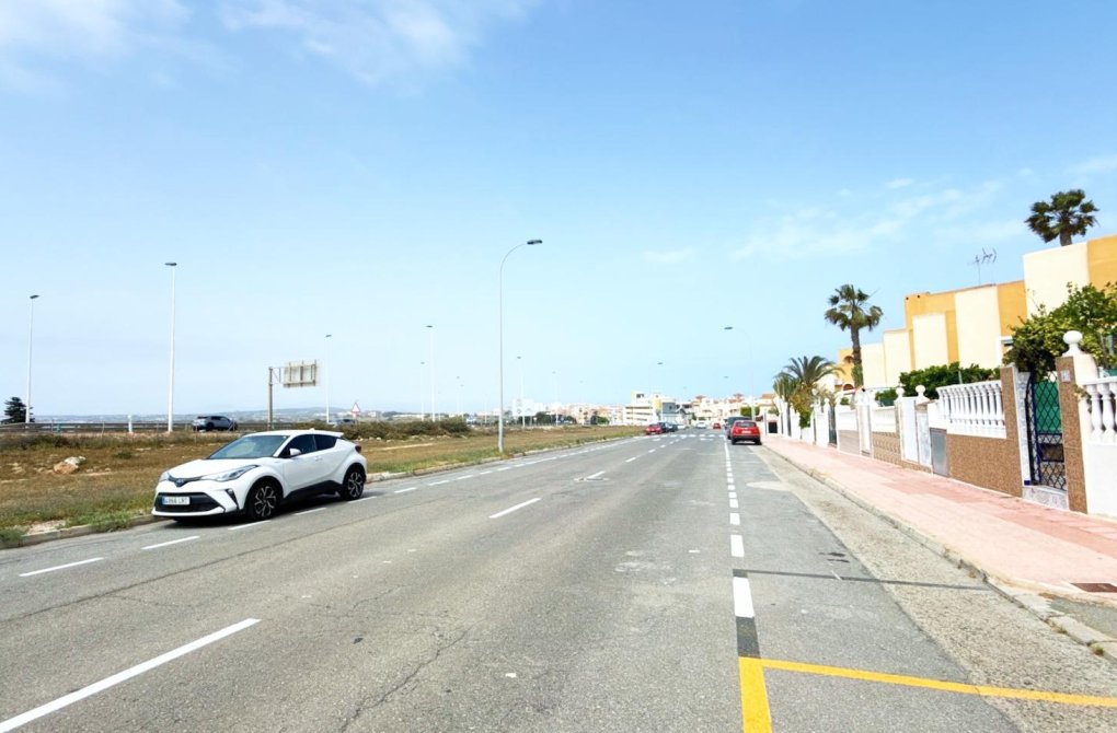 Resale - Bungalow - Torrevieja - Torreblanca